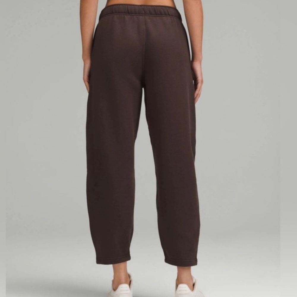 Lululemon Scuba Mid-Rise Barrel-Leg Pant *7/8 Length